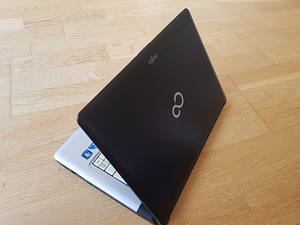 Fujitsu LifeBook S710 - i3/4GB/250GB/W10 (5 foto / 7)