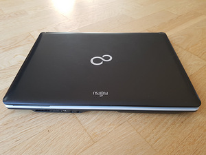 Fujitsu LifeBook S710 - i3/4GB/250GB/W10 (6 foto / 7)