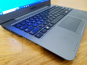 Samsung Series 5 Ultra 530U- i5-gen3/8GB/500GB/W10 (5 foto / 9)