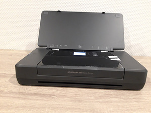 HP OfficeJet 200 Mobile Series värviprinter (3 foto / 9)