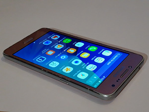 Samsung Galaxy J2 Prime (4 foto / 6)
