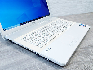 Sony Vaio 17" i3/8GB/SSD120GB (5 foto / 9)