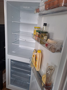 Hisense valge külmik (3 foto / 4)