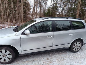 VOLKSWAGEN PASSAT 103kw diisel ÜV 12.2025 (9 foto / 11)