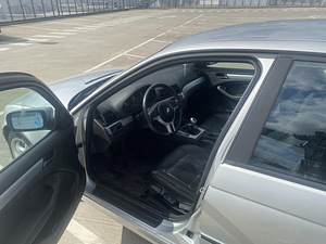 BMW 320 2.0 110kW (6 foto / 8)