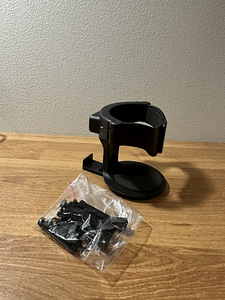 Uus auto topsihoidja fikseeritud kronsteiniga (1 foto / 4)