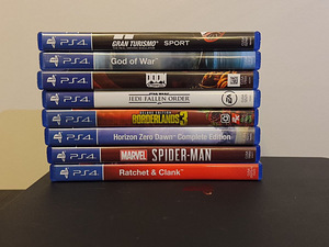 Sony Playstation 4 (4 foto / 5)