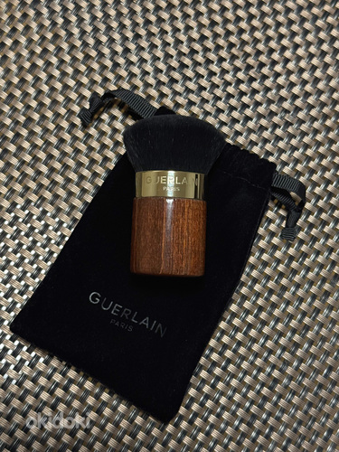 Guerlain Terracotta Kabuki Brush