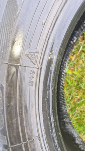 YOKOHAMA M+S naastrehvid 225/65 R17 (4 foto / 5)
