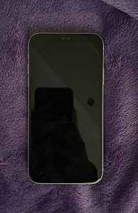 iPhone 11, 128гб (3 фото из 4)