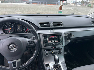 Volkswagen Passat B7 (6 foto / 12)