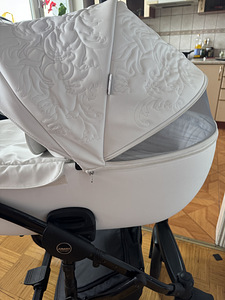 Коляска 2 в 1 Yunama Enzo, белая (4 фото из 10)