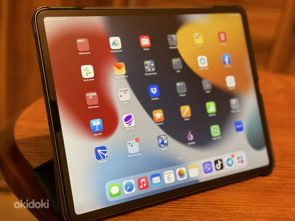 Apple iPad Pro 12,9 дюйма (4-го поколения 2020 г.) Wi-Fi 128 (фото #1)