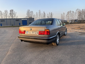 E34 520i (9 фото из 11)