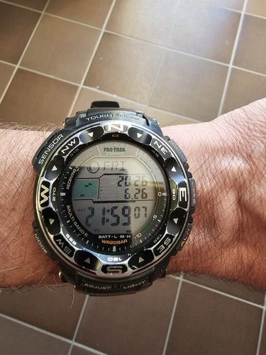 Casio Pro Trek PRW-2500 Solar