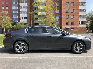 Peugeot 508. 2.0 Diesel 2015 (4 foto / 10)