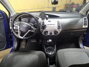 HYUNDAI I 20 (5 foto / 8)