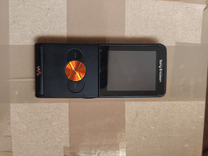 Sony Ericsson W350i walkman (2 foto / 6)