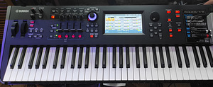 Yamaha MODX6 Synthesizer Workstation (1 foto / 1)