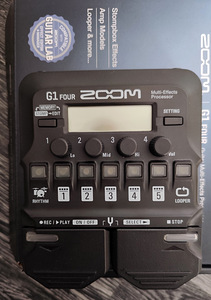 Zoom G1 Four мультиэффект педаль (2 фото из 3)