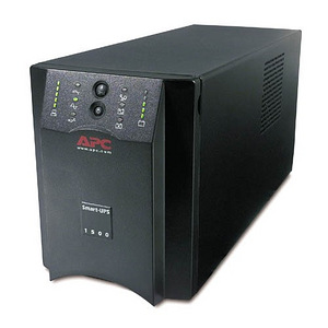 APC Smart-UPS 1500 (1 фото из 2)