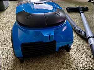 Пылесос Philips FC9321 PowerPro Compact (4 фото из 5)