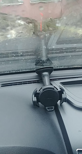 Telefoni hoidja autosse (4 foto / 6)
