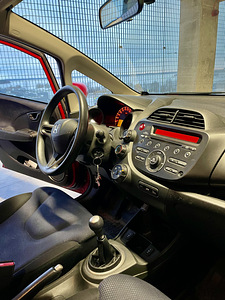 Honda Jazz, 2013 (6 foto / 11)