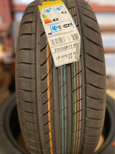 Продается новая шина Dunlop SP Sport Maxx TT 225/60 R17 99V