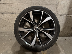 VW Original R 20+Pirelli Scorpion (1 foto / 9)