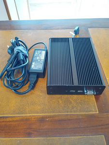 Intel NUC i3 8gb 240gb ssd (1 foto / 5)