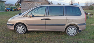 Hea tööauto Peugeot 807 (5 foto / 15)