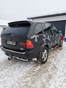 BMW X5, 2003 дизель (4 фото из 15)