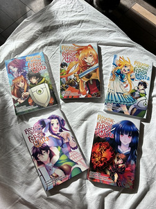 Книги 19 шт. (6 фото из 8)