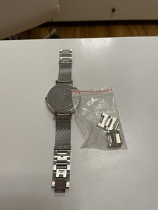 Часы Guess W1155L2 (2 фото из 2)