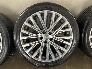 Veljed AUDI A8 D5 R20 (3 foto / 10)