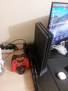 Sony playstation 4 pro 1tb