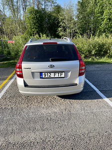 Kia ceed 2009 TDI 1.6 (11 foto / 15)