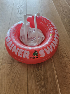 Swimtrainer ujumisrõngas ja veemänguasjad (1 foto / 5)