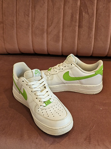 Оригинальные Nike Air Force 1 '07 (Action Green) — Размер 40 (6 фото из 6)