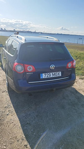 Volkswagen Passat 2.0FSI 2007 (8 foto / 10)