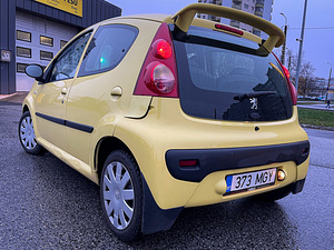 Auto rent Peugeot 107 1.0 50 kw automaat (4 foto / 10)