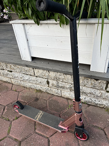 Worx scooter-trikitõukeratas + kiiver (1 foto / 4)