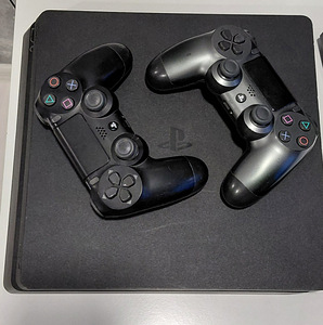 PlayStation 4 slim (2 foto / 2)