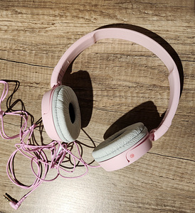 Sony kõrvaklapid (2 foto / 2)