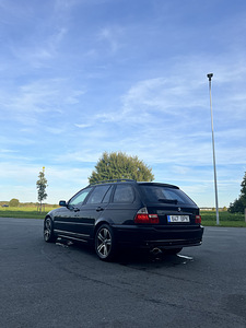 2003 BMW 318i 2.0 105kW (3 foto / 10)