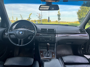 2003 BMW 318i 2.0 105kW (8 foto / 10)