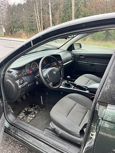 2001 Opel Omega 2.2 106kW MANUAAL (6 foto / 7)