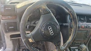 Audi s8 varuosadeks (7 foto / 10)