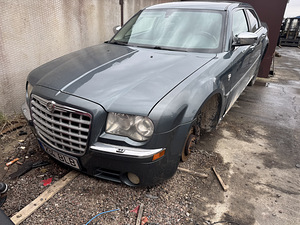 Chrysler 300c varuosadeks (1 foto / 6)